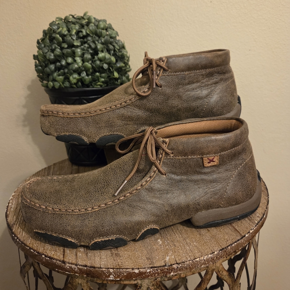 TWISTED‎ X Original Chukka Driving Mocs In Bomber Leather Men's Size 9